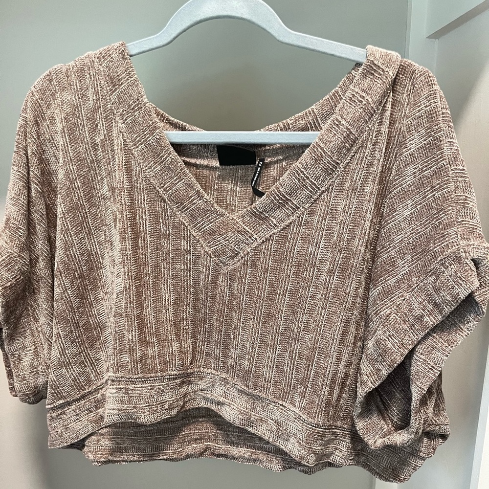 Urban Outfitters crop top